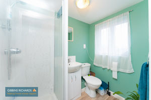 En-Suite- click for photo gallery